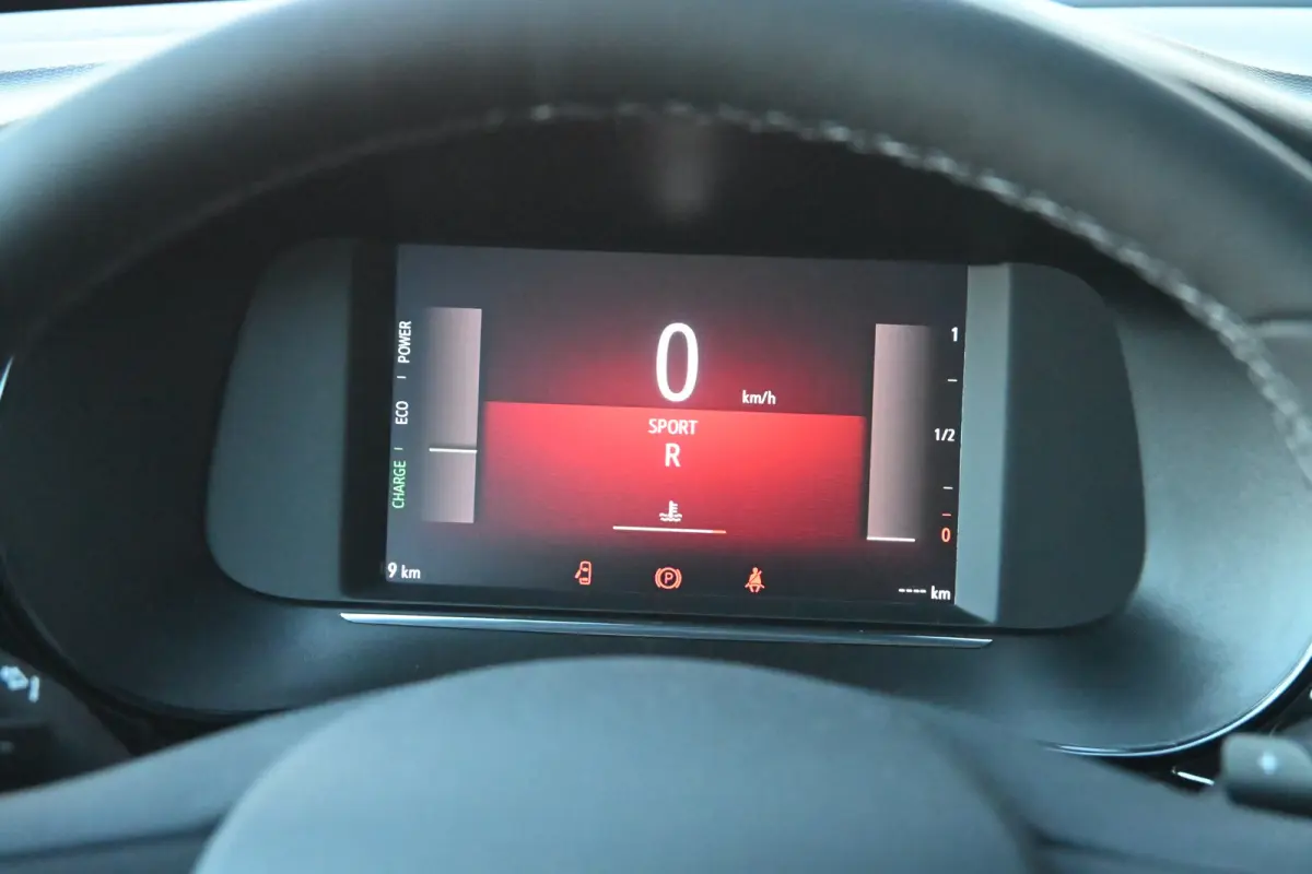 GS | Achteruitrijcamera 180° | Dode hoek waarschuwing | Draadloze Apple Carplay en Android Auto