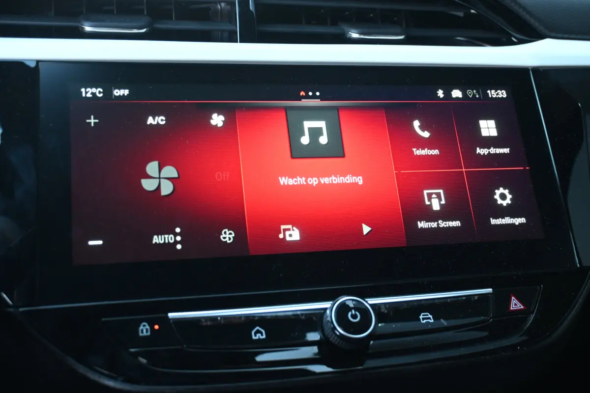 GS | Achteruitrijcamera 180° | Dode hoek waarschuwing | Draadloze Apple Carplay en Android Auto