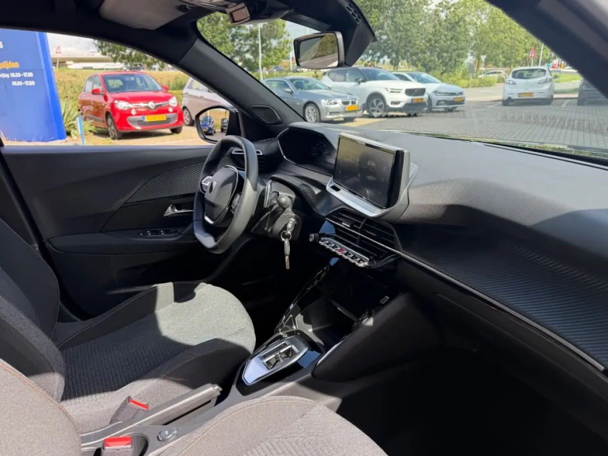 1.2PT HYBRIDE AUTOMAAT STYLE CARPLAY AIRCO PDC
