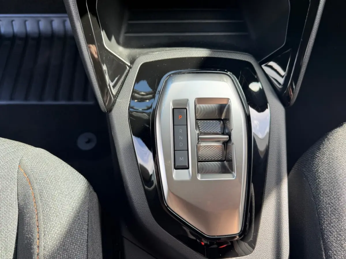 1.2PT HYBRIDE AUTOMAAT STYLE CARPLAY AIRCO PDC