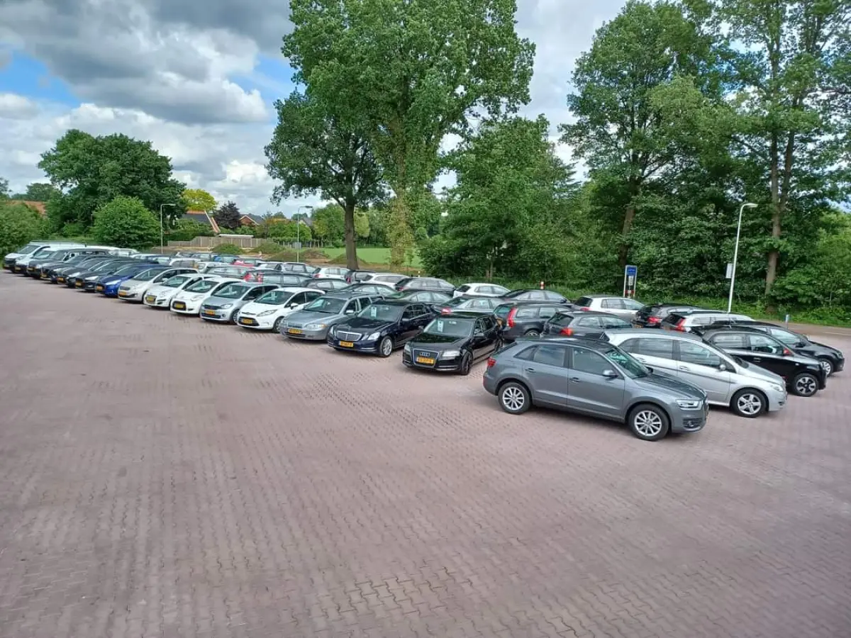 1.4 EcoTSI FR Connect | LED | Trekhaak | Stoelverwarming | PDC | Cruise |