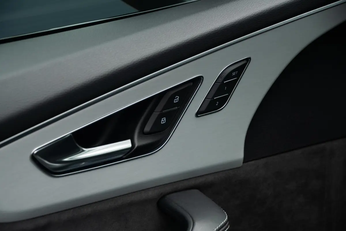55 TFSIe quattro Pro S-line|DAB|HUD|sfeerverlichting