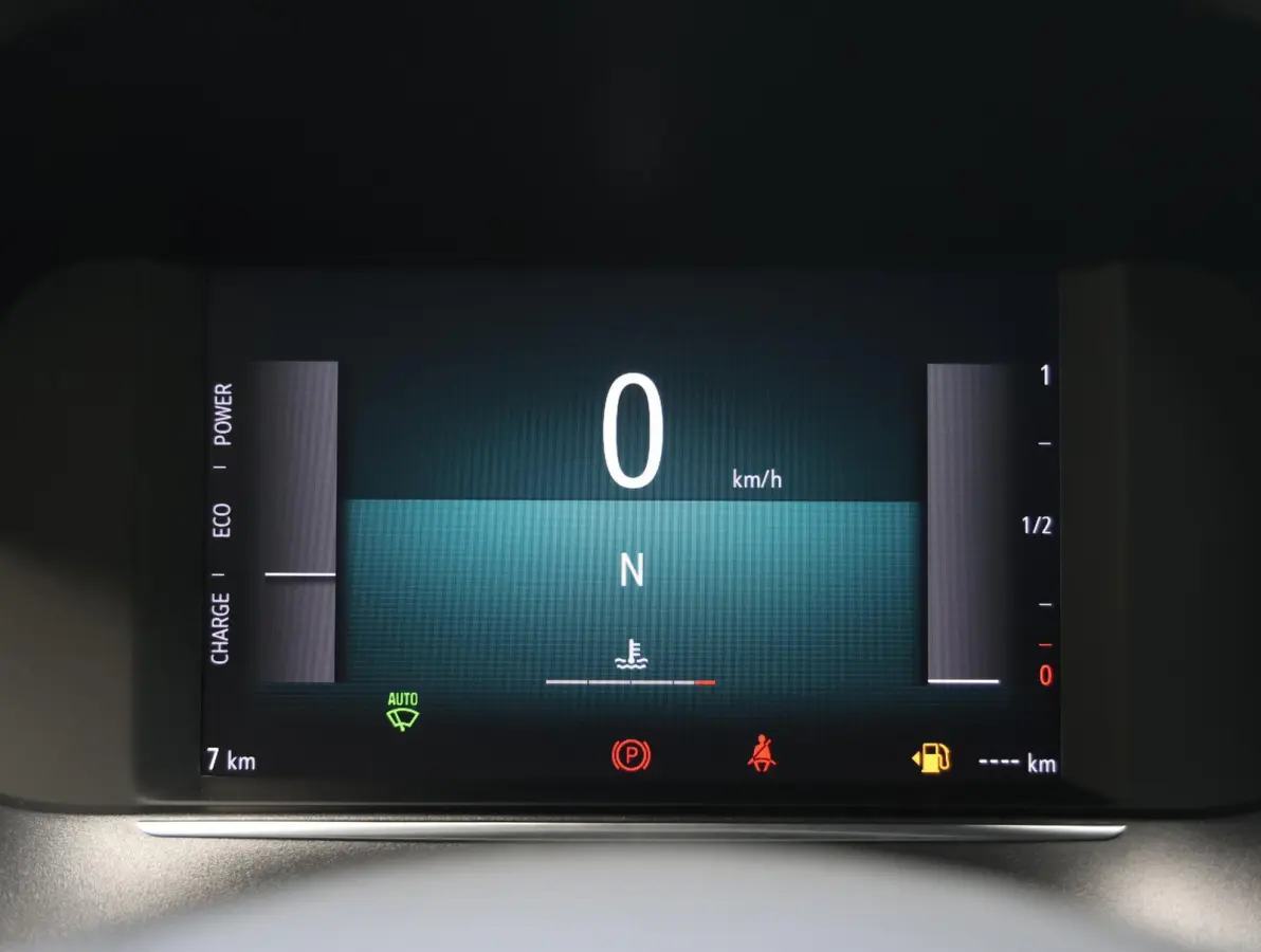 1.2 Turbo Hybrid GS | Navigatie | Achteruitrijcamera | Climate Control | Dodehoek Detectie | Apple CarPlay/AndroidAuto | Keyless Entry/Start |
