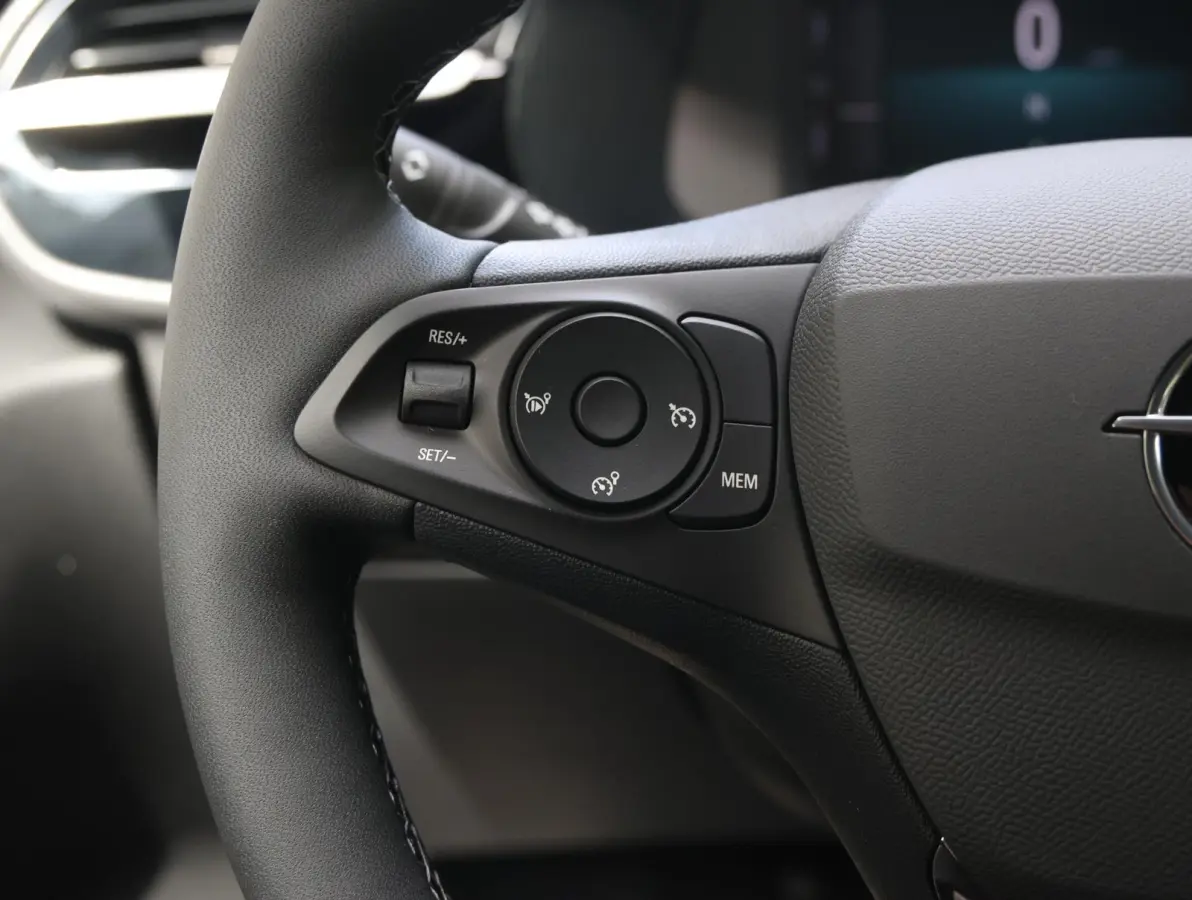 1.2 Turbo Hybrid GS | Navigatie | Achteruitrijcamera | Climate Control | Dodehoek Detectie | Apple CarPlay/AndroidAuto | Keyless Entry/Start |