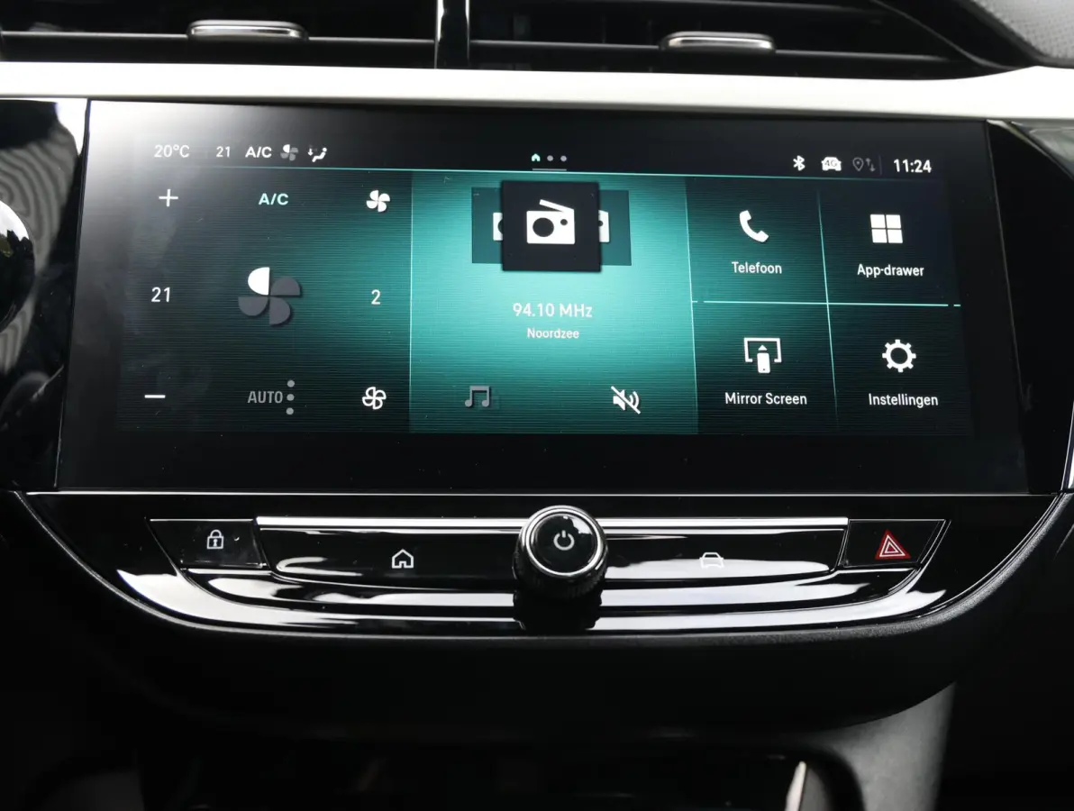 1.2 Turbo Hybrid GS | Navigatie | Achteruitrijcamera | Climate Control | Dodehoek Detectie | Apple CarPlay/AndroidAuto | Keyless Entry/Start |