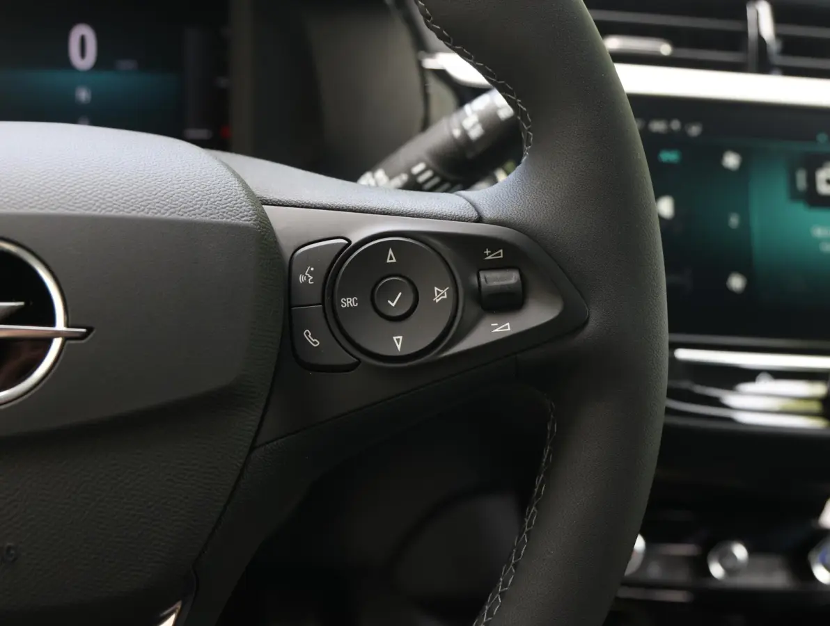 1.2 Turbo Hybrid GS | Navigatie | Achteruitrijcamera | Climate Control | Dodehoek Detectie | Apple CarPlay/AndroidAuto | Keyless Entry/Start |