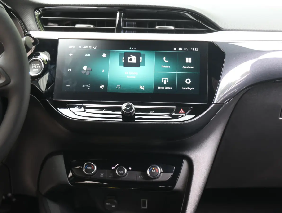 1.2 Turbo Hybrid GS | Navigatie | Achteruitrijcamera | Climate Control | Dodehoek Detectie | Apple CarPlay/AndroidAuto | Keyless Entry/Start |