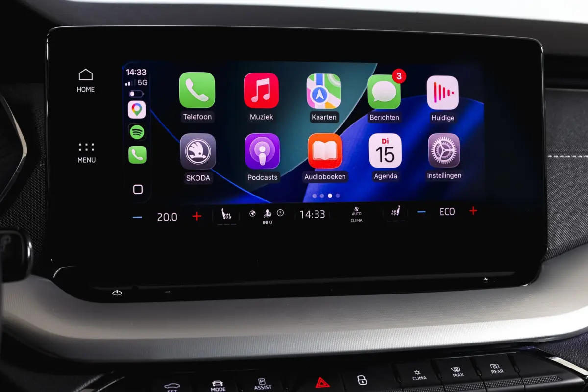 1.4 TSI iV PHEV Business Edition Plus | Org. NL | Afn. Trekhaak | Apple CarPlay | ACC | Navi | Stoel- & Stuurverwarming | PDC V+A | Camera | 18" |