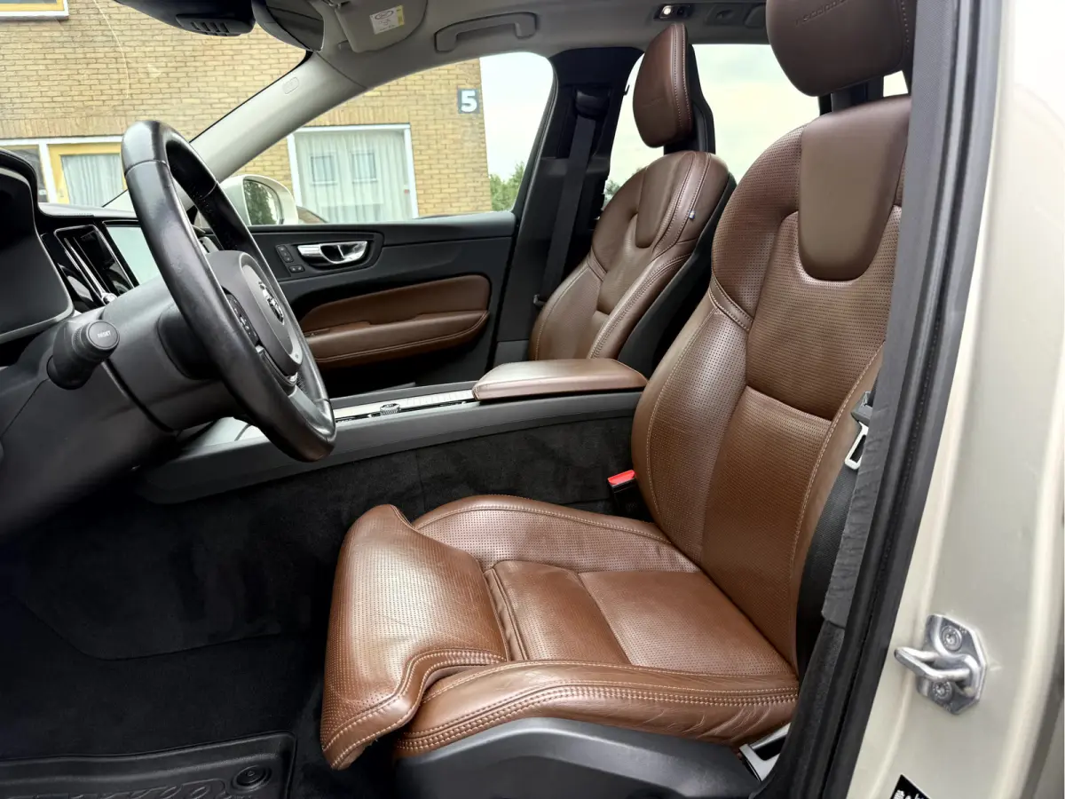 2.0 T8 Twin Engine AWD Inscription Panoramadak, Trekhaak, 360 camera