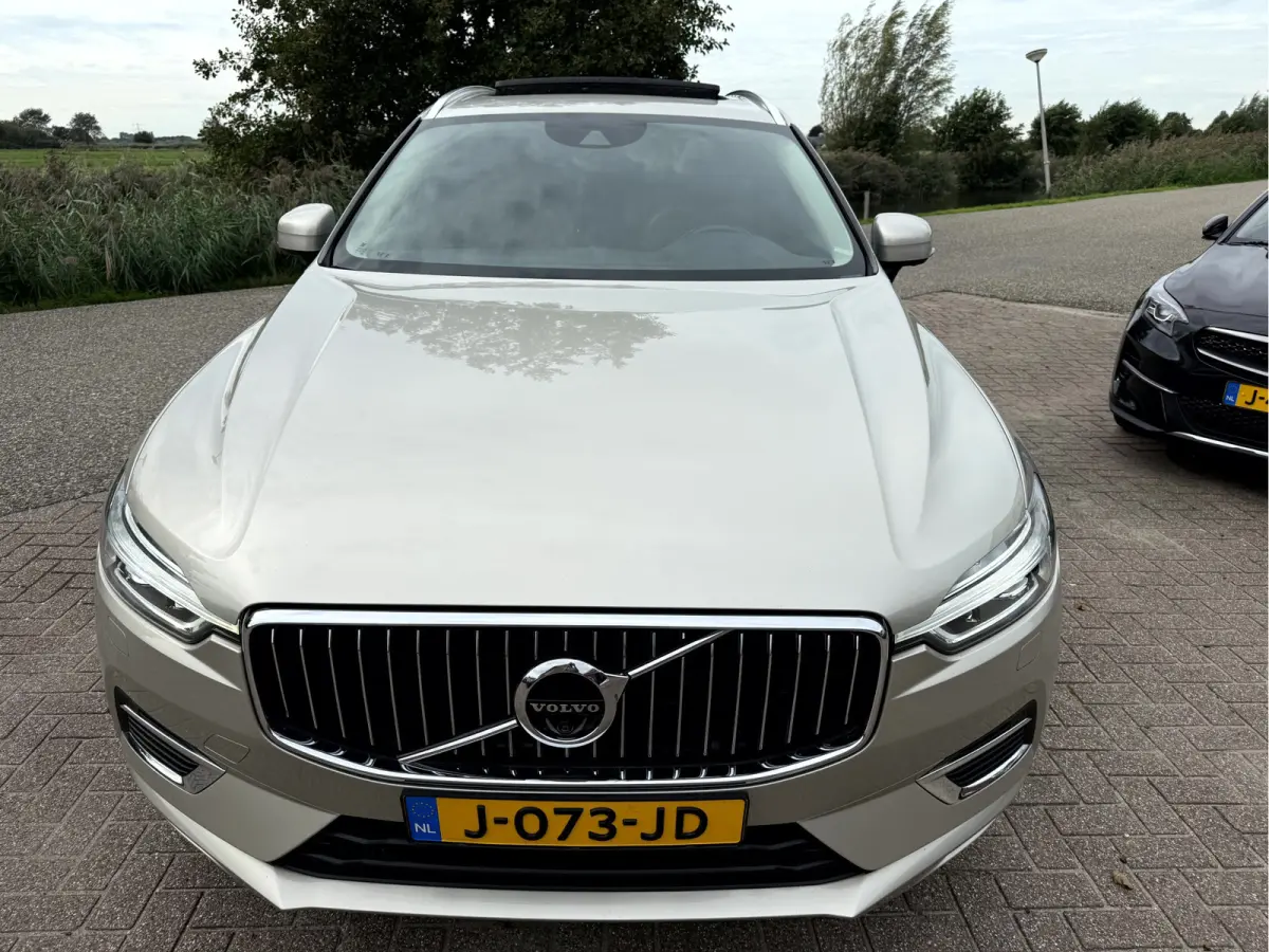 2.0 T8 Twin Engine AWD Inscription Panoramadak, Trekhaak, 360 camera
