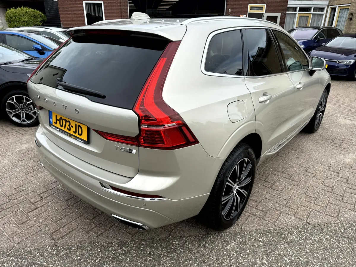 2.0 T8 Twin Engine AWD Inscription Panoramadak, Trekhaak, 360 camera