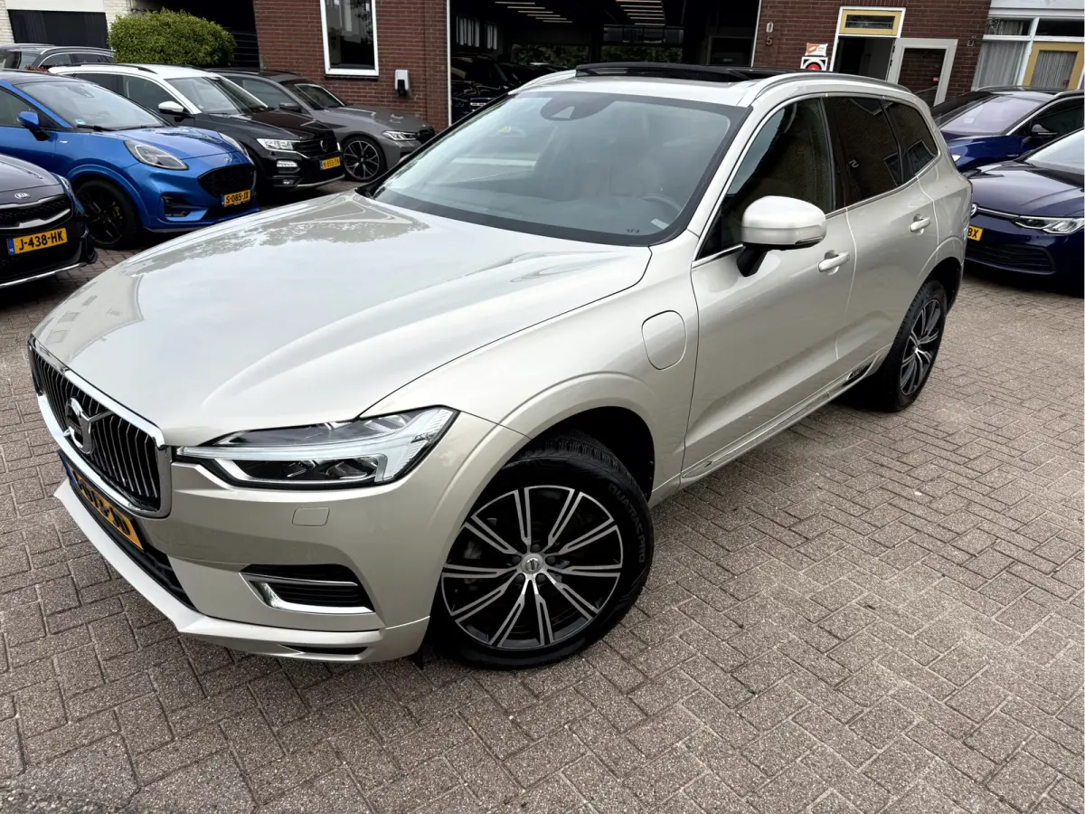 2.0 T8 Twin Engine AWD Inscription Panoramadak, Trekhaak, 360 camera