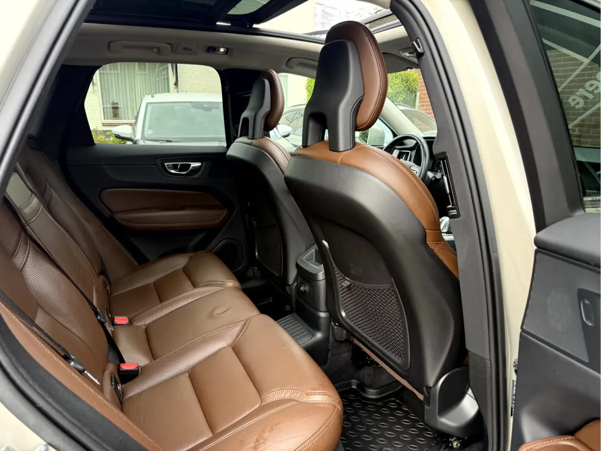 2.0 T8 Twin Engine AWD Inscription Panoramadak, Trekhaak, 360 camera