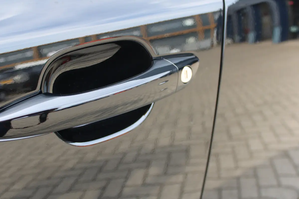 GT - Electric | Advanced Active Safety Brake met camera en radar | Climate Control | Elektrisch verstelbare en verwarmbare buitenspiegels