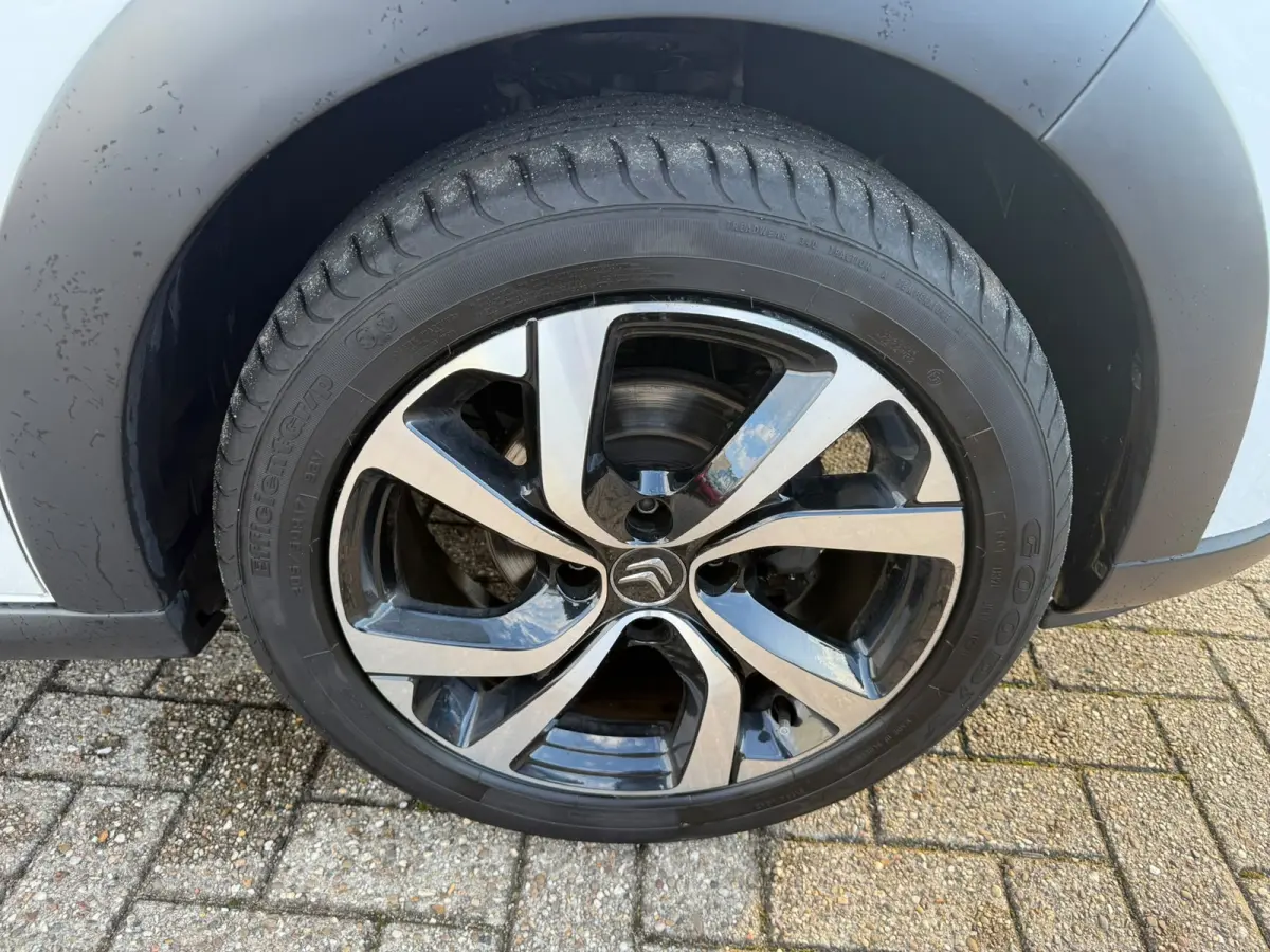 1.2 PureTech Shine,Navi, Camera, Airco, Dealer auto, 1ste eigenaar, Keyless, INC BTW