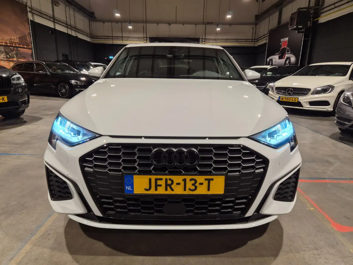 30 TFSI Pro Line - Automaat - Virtual Dashboard - Adapt Cruise - CarPlay - Navigatie - Stoelverw - Incl BTW