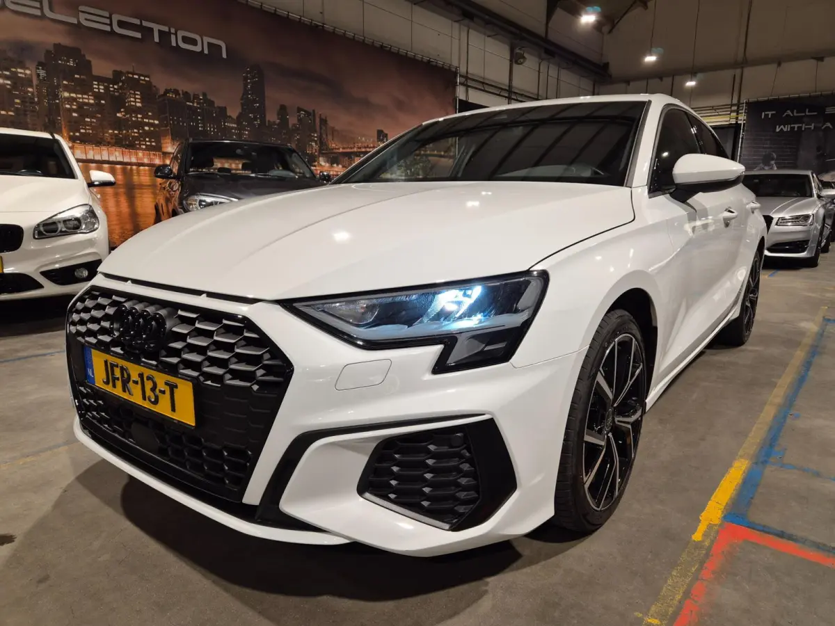 30 TFSI Pro Line - Automaat - Virtual Dashboard - Adapt Cruise - CarPlay - Navigatie - Stoelverw - Incl BTW