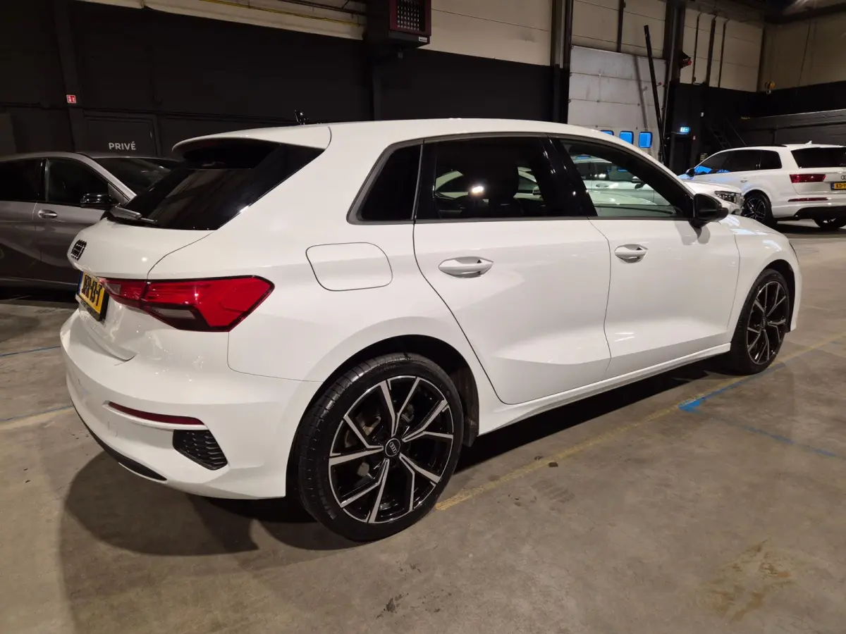 30 TFSI Pro Line - Automaat - Virtual Dashboard - Adapt Cruise - CarPlay - Navigatie - Stoelverw - Incl BTW
