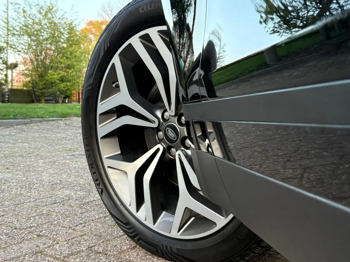3.0 D275 AWD R-Dynamic HSE