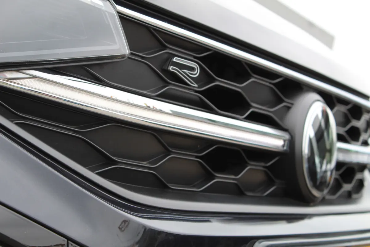 1.0 TSI R-Line Business | Camera | Apple carplay/Android auto