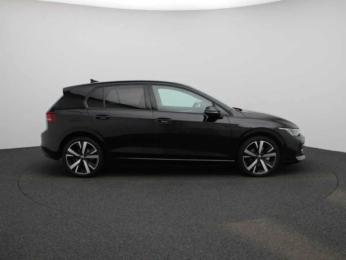 1.5 eHybrid Life Edition 204 PK| Origineel Nederlands | 360 Camera | Dodehoekdetectie | 18 Inch Velgen | Apple Carplay | Parkeersensoren | Buitenspiegels Elektrisch Inklapbaar | Sfeerverlich