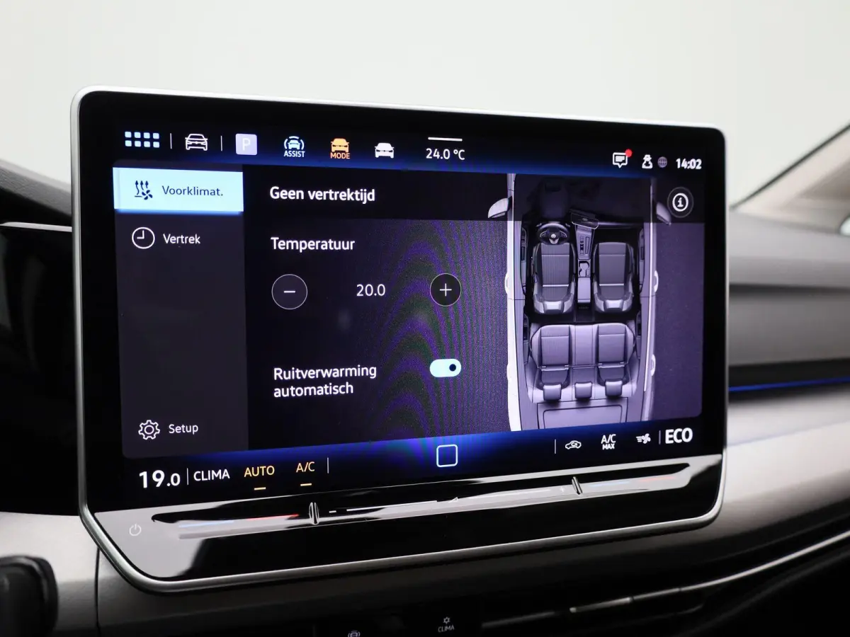 1.5 eHybrid Life Edition 204 PK| Origineel Nederlands | 360 Camera | Dodehoekdetectie | 18 Inch Velgen | Apple Carplay | Parkeersensoren | Buitenspiegels Elektrisch Inklapbaar | Sfeerverlich