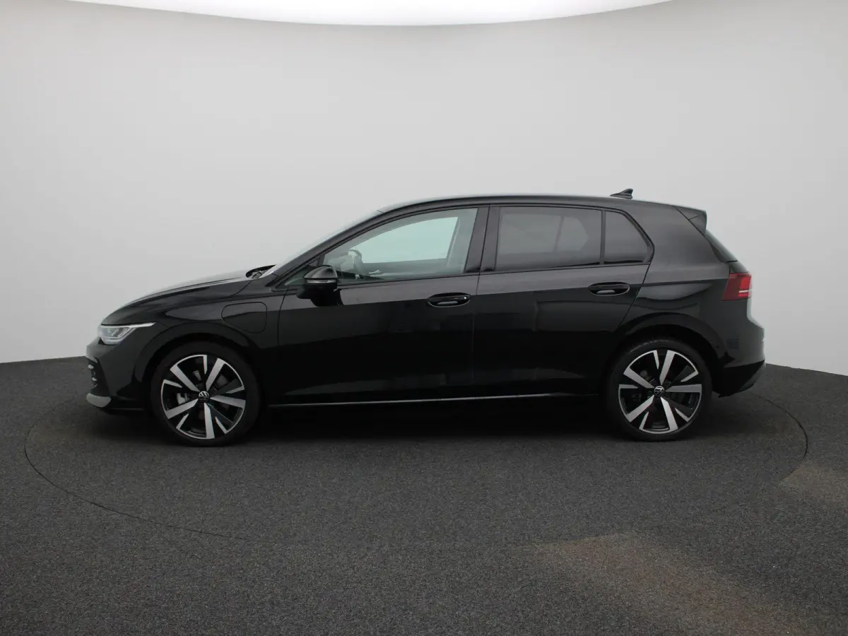 1.5 eHybrid Life Edition 204 PK| Origineel Nederlands | 360 Camera | Dodehoekdetectie | 18 Inch Velgen | Apple Carplay | Parkeersensoren | Buitenspiegels Elektrisch Inklapbaar | Sfeerverlich