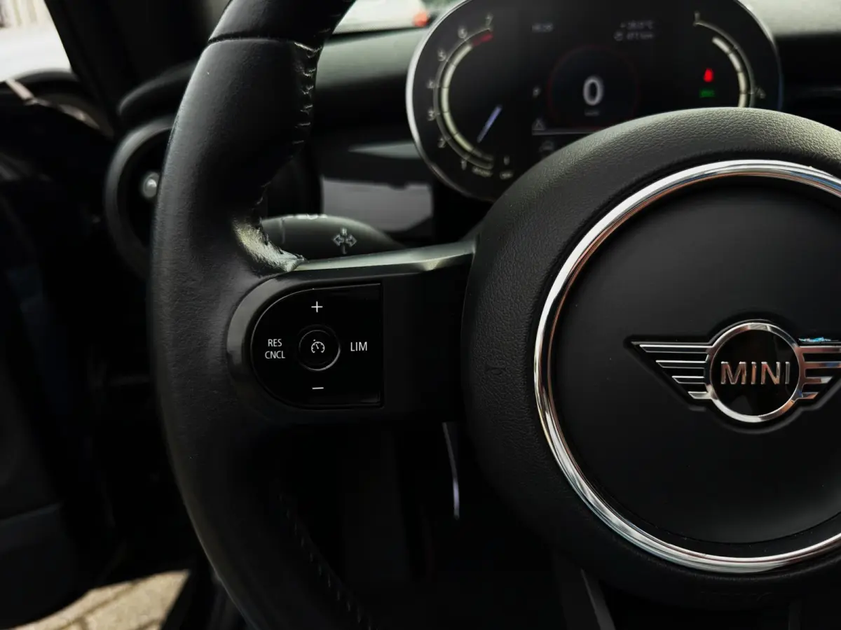 1.5 MINI Yours 136PK|Matrix Led|AUT|Navi|Cabrio|Camera|Cognac Leder|StoelVW|Carplay|DAB+|Cruise|Nieuw Model|Iso