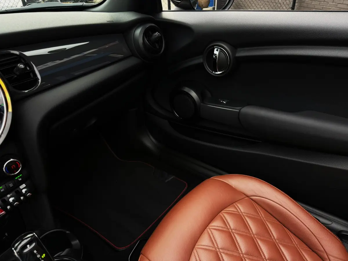 1.5 MINI Yours 136PK|Matrix Led|AUT|Navi|Cabrio|Camera|Cognac Leder|StoelVW|Carplay|DAB+|Cruise|Nieuw Model|Iso
