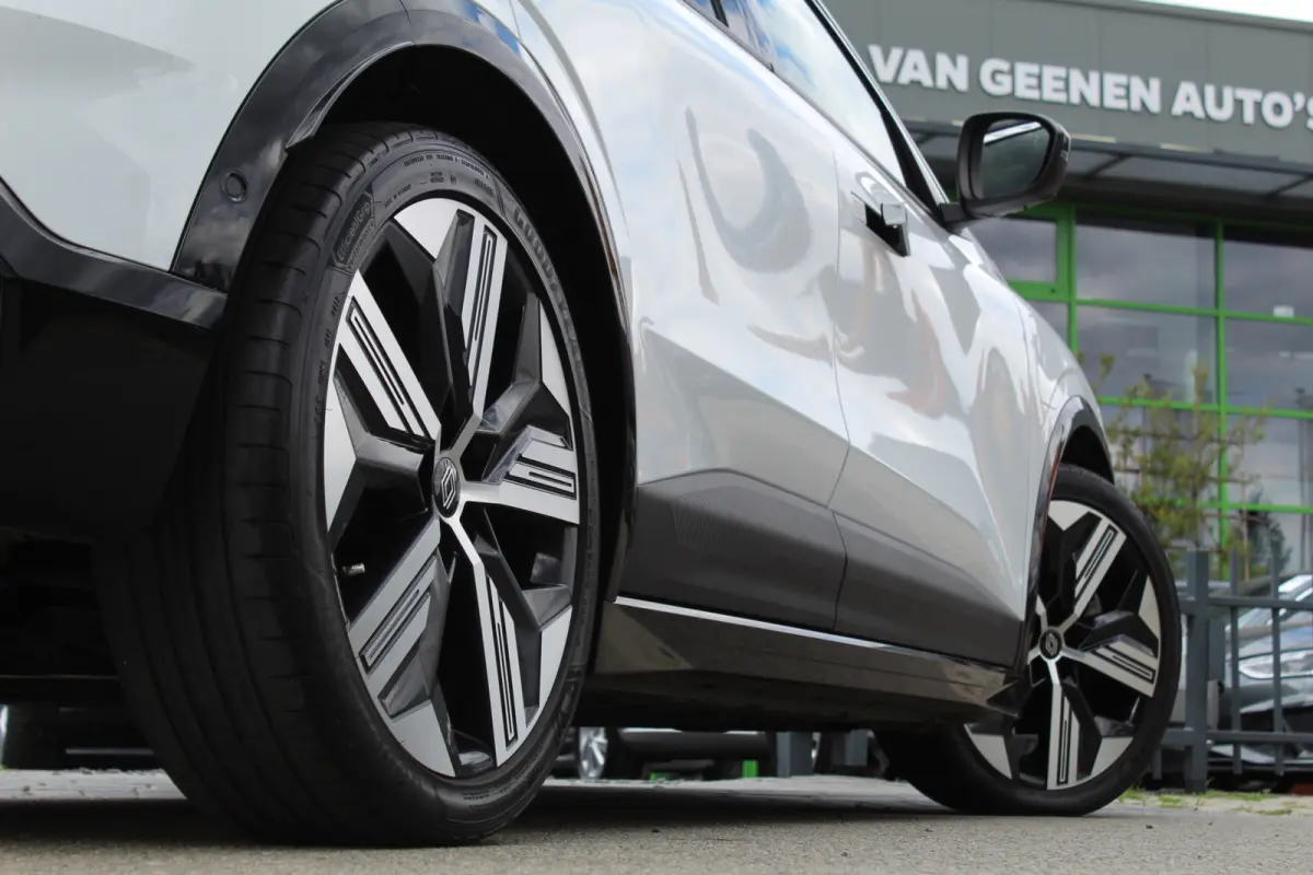 EV60 Super Charge Iconic | Rijklaar
