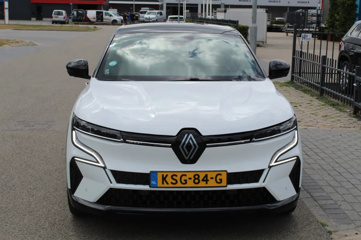 EV60 Super Charge Iconic | Rijklaar