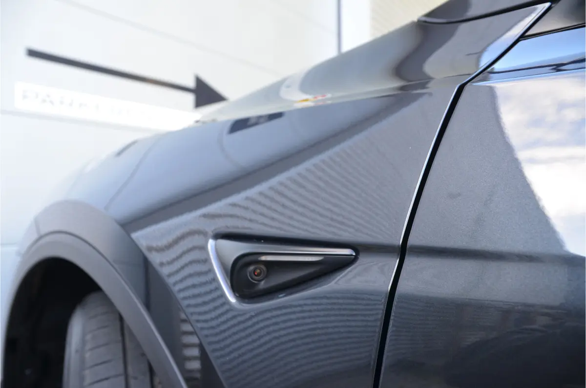 Standard RWD 58 kWh Juniper, Trekhaak (twv 1.350,-), Stealth Grey (twv 1.300,-)