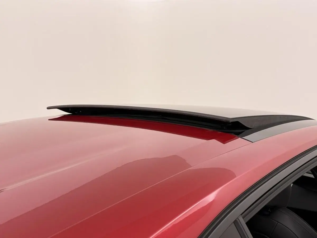1.6 HYbrid GT 225Pk Navi/Cam/LED/Adap Cruise /Alcantara/Schuif-Kantel Dak/Climat Control