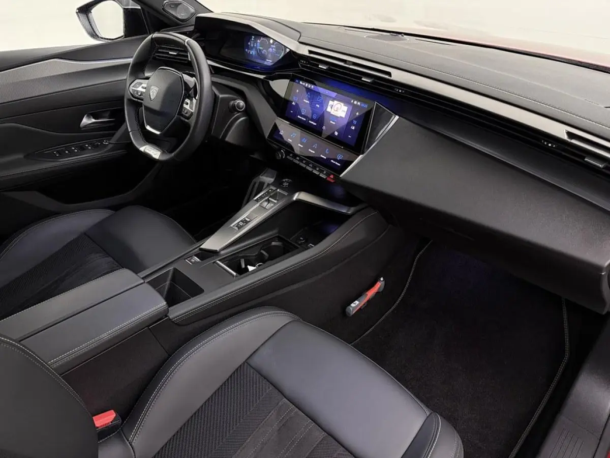 1.6 HYbrid GT 225Pk 360.Camera/Ad.Cruise/Open-Dak/ Alcantara/Agr/Led/19Inch/Nav/Ecc/CarPlay/El.Klep