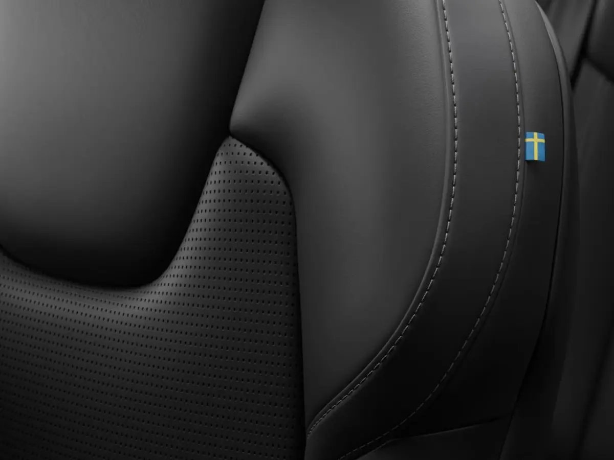 2.0 T6 Plug-in hybrid AWD Ultra Dark | 10A Schucko - Mennekes 7 meter laadkabel | Apple Carplay/Android Auto|telefoonintegratie premium | Bowers & Wilkins audiosysteem