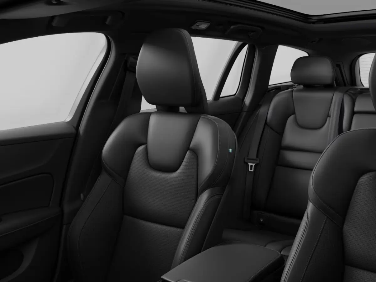 2.0 T6 Plug-in hybrid AWD Ultra Dark | 10A Schucko - Mennekes 7 meter laadkabel | Apple Carplay/Android Auto|telefoonintegratie premium | Bowers & Wilkins audiosysteem