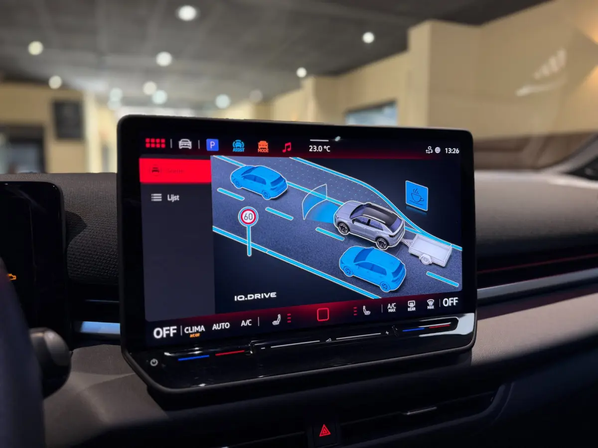 1.5 eTsi R-Line First Edition|Pano|Matrix|Keyless|H&K|HUD|360|