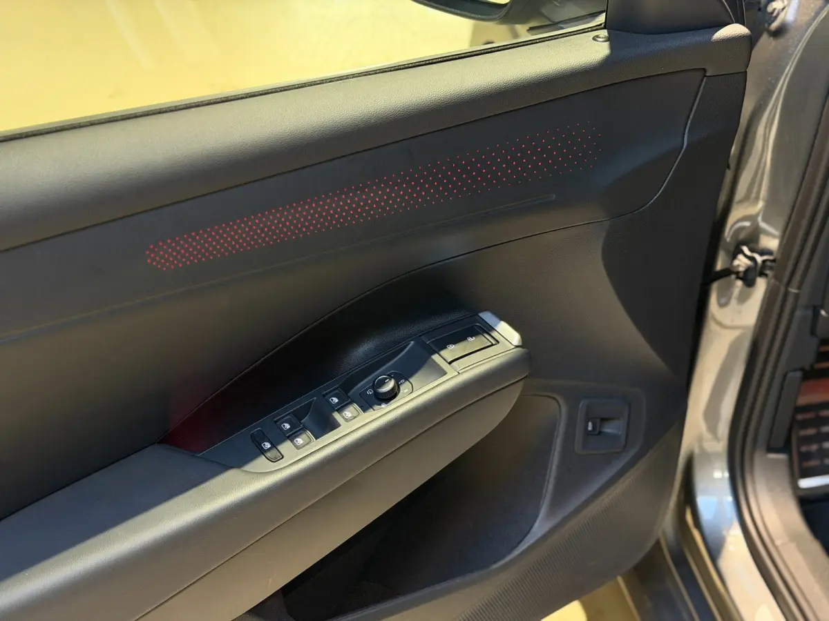1.5 eTsi R-Line First Edition|Pano|Matrix|Keyless|H&K|HUD|360|