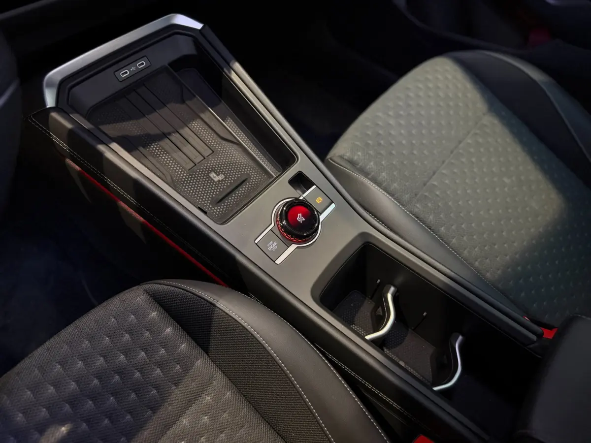 1.5 eTsi R-Line First Edition|Pano|Matrix|Keyless|H&K|HUD|360|