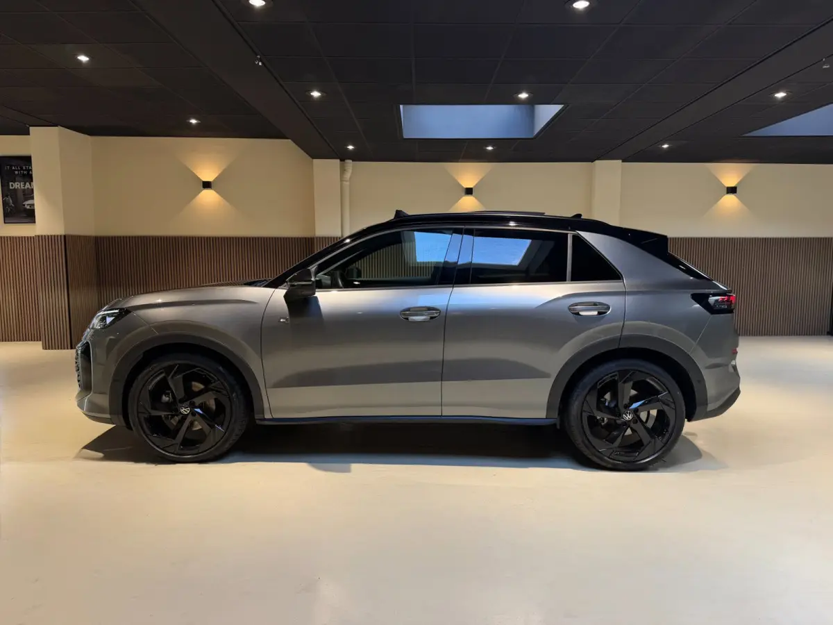 1.5 eTsi R-Line First Edition|Pano|Matrix|Keyless|H&K|HUD|360|
