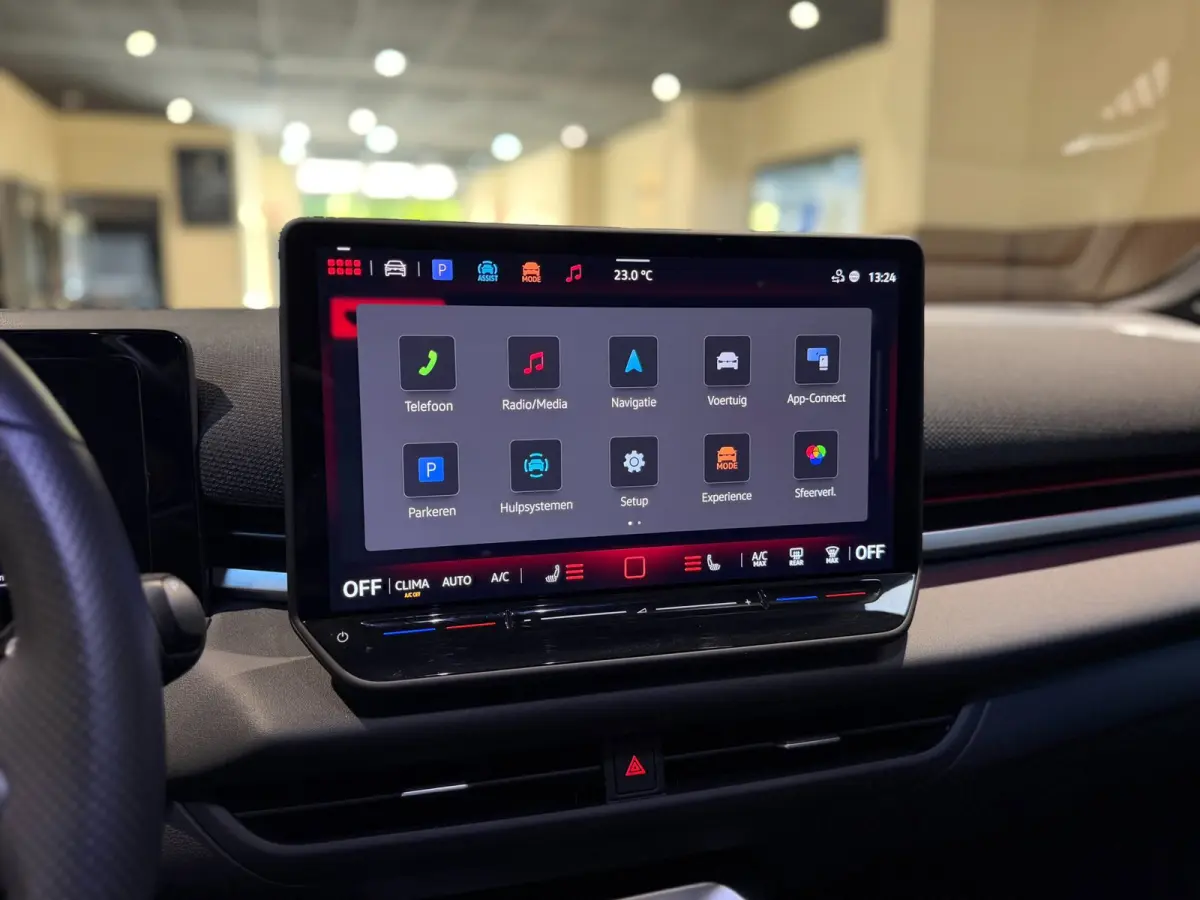 1.5 eTsi R-Line First Edition|Pano|Matrix|Keyless|H&K|HUD|360|