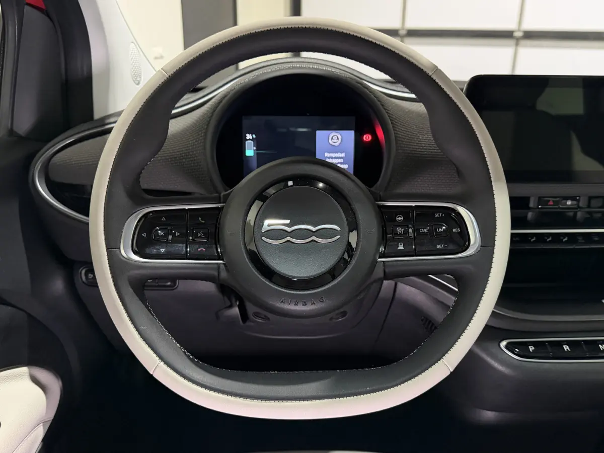 La Prima 42 kWh | Luxe Leder | ACC | Keyless