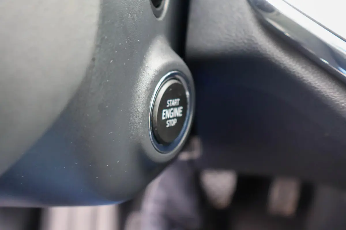 60 180pk | SoH 93% | Navigatie | Apple CarPlay/ Android Auto | Parkeersensoren Voor/Achter | Cruise Control | Stoelverwarming