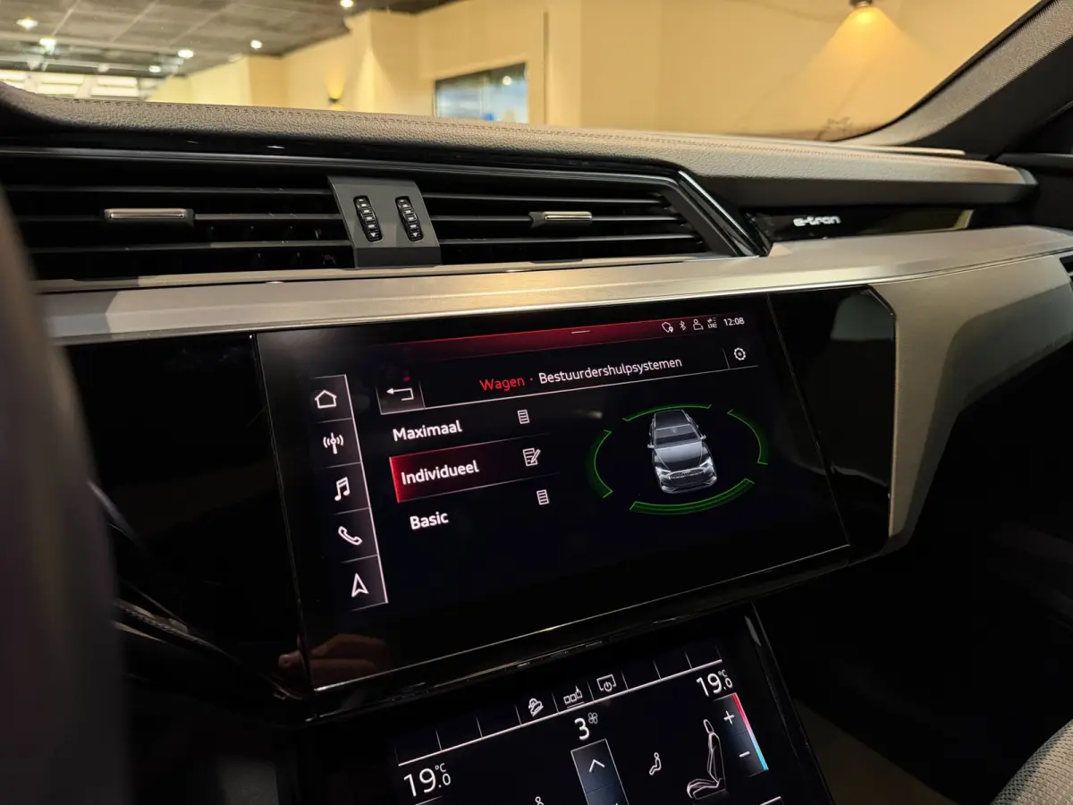 E-tron 50 quattro edition Black 71 kWh|Pano|Matrix|Memory|S line|Keyless|
