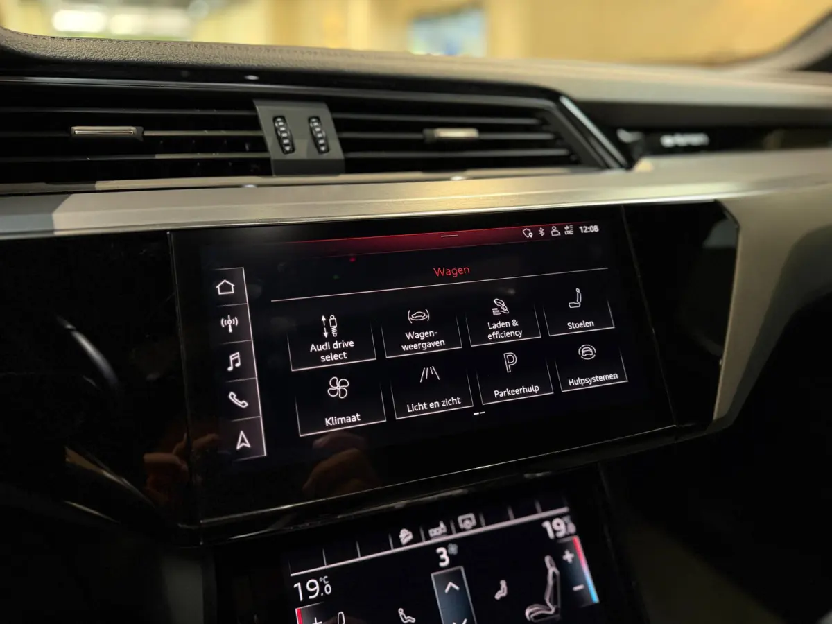 E-tron 50 quattro edition Black 71 kWh|Pano|Matrix|Memory|S line|Keyless|