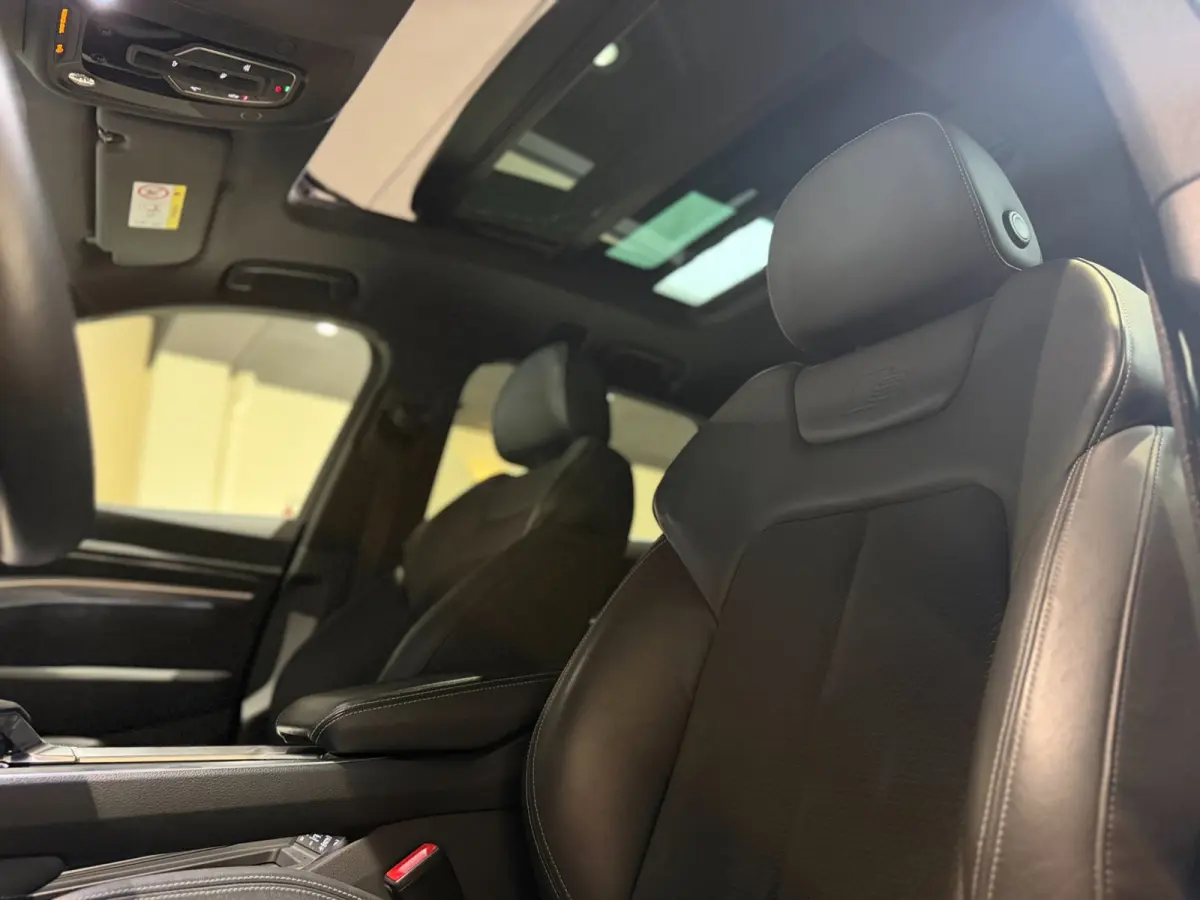 E-tron 50 quattro edition Black 71 kWh|Pano|Matrix|Memory|S line|Keyless|