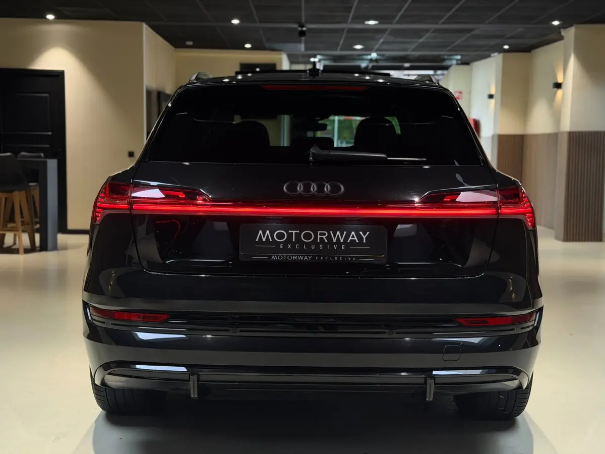 E-tron 50 quattro edition Black 71 kWh|Pano|Matrix|Memory|S line|Keyless|
