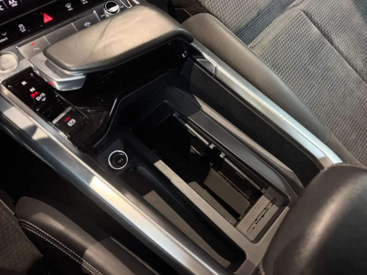 E-tron 50 quattro edition Black 71 kWh|Pano|Matrix|Memory|S line|Keyless|