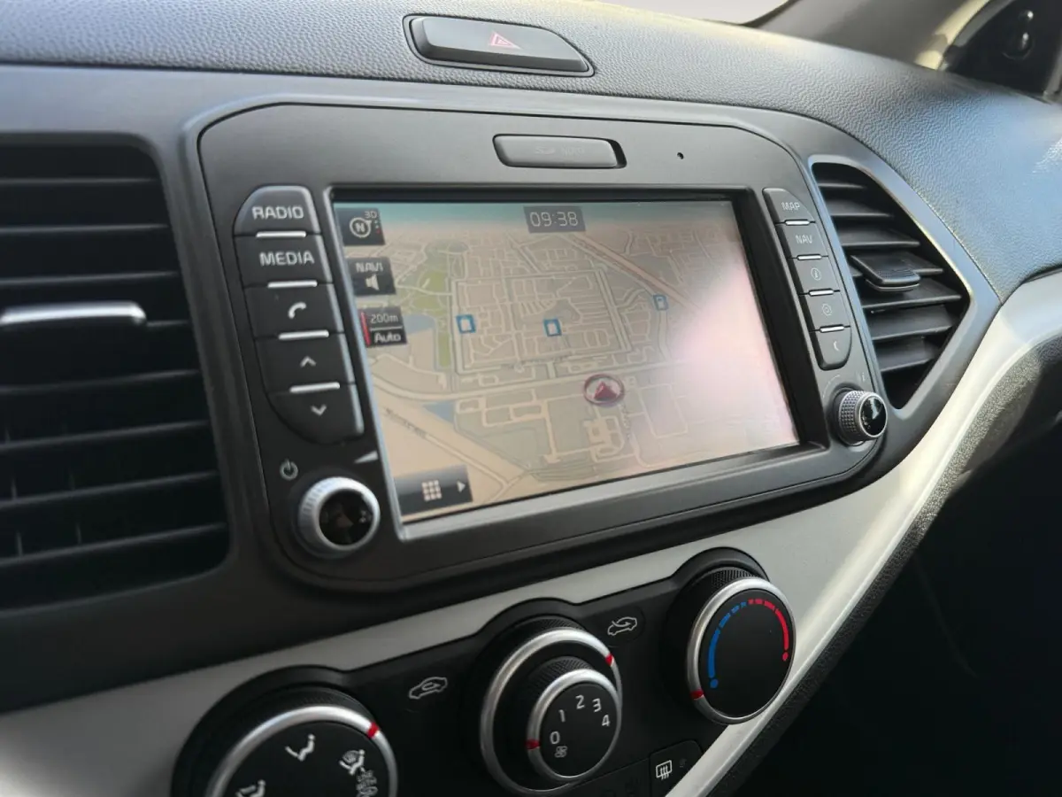 1.0 CVVT EconomyPlusLine | Navi | Camera | Lichtmetalen Velgen | Bluetooth | Airco | Radio | 1 Jaar Bovag Garantie |