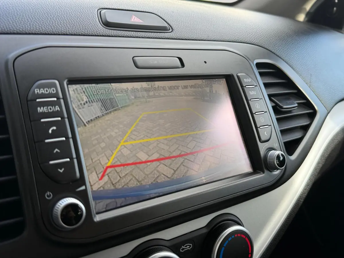 1.0 CVVT EconomyPlusLine | Navi | Camera | Lichtmetalen Velgen | Bluetooth | Airco | Radio | 1 Jaar Bovag Garantie |
